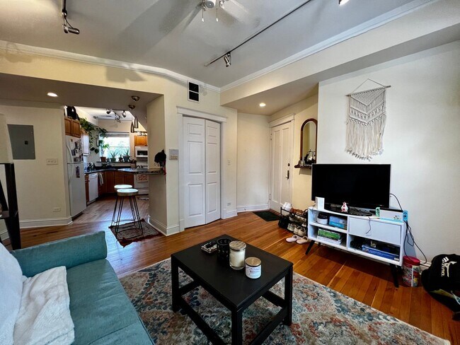 Photo - 2315 W Eastwood Ave Unit 3E