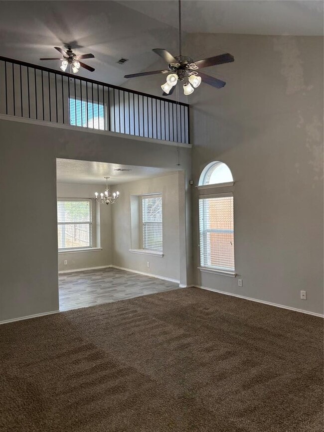 Photo - 303 Grutsch Dr