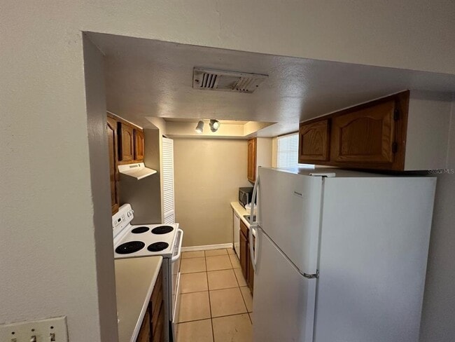 Photo - 1300 Arlington Ln NE