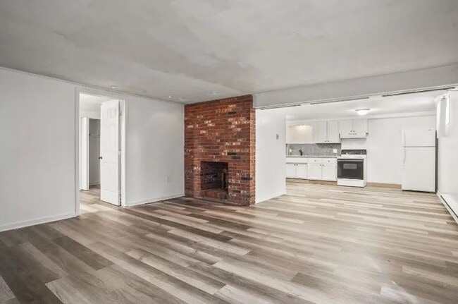 Building Photo - 3736 Woodford Ave NW Unit 1/2