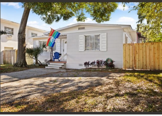 Photo - 3452 9th Ave N