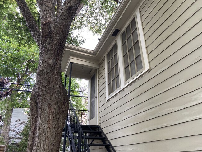 Building Photo - 2517 Harris Blvd Unit C