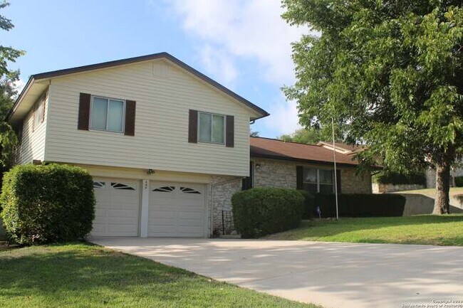 Photo - 406 Greycliff Dr