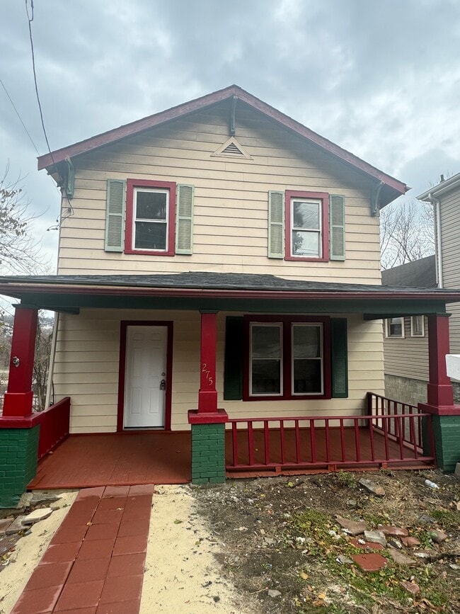 Building Photo - 275 Greensburg Pike