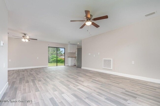 Photo - 1744 Valencia Ave