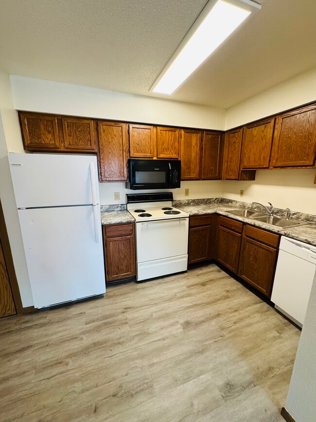 Photo - 156 Westside Dr Unit 2