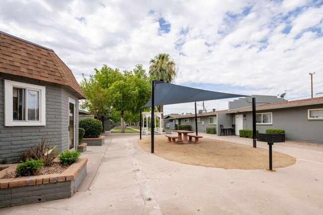 Photo - Oasis Unit 9