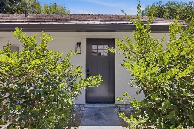 Photo - 17024 Parthenia St
