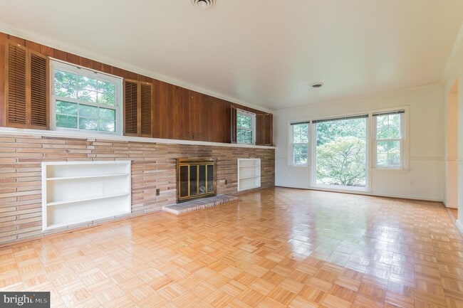 Photo - 9702 Bellevue Dr