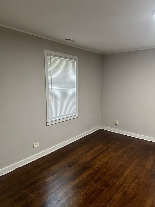 Photo - Cozy 2 Bedroom 1 Bathroom Home