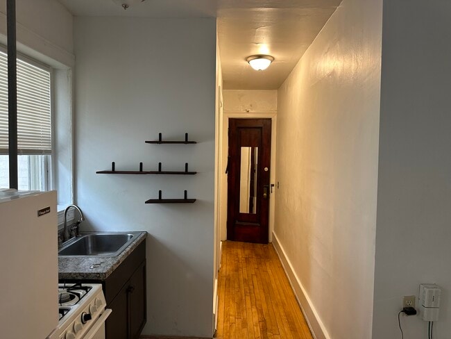 Photo - 283 Oxford St Unit 3