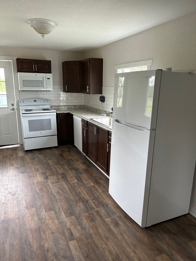 Photo - 619 County Rd 6053