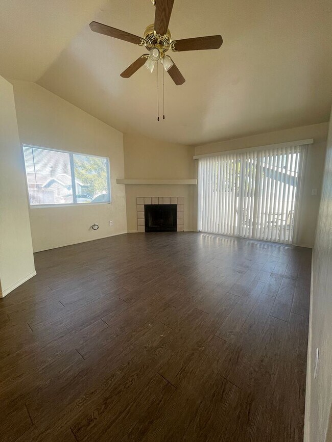 Photo - 8412 E Lakeshore Dr Unit D