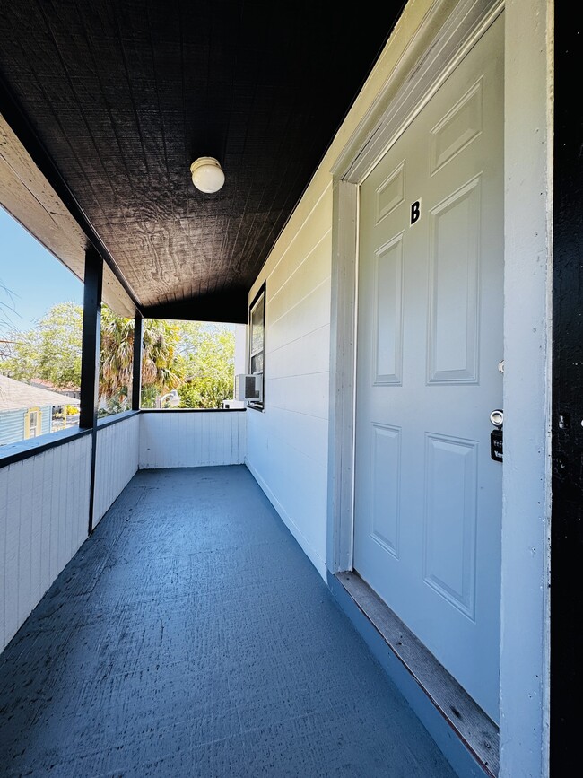 Photo - 2 Bed/1 Bath - Unit B