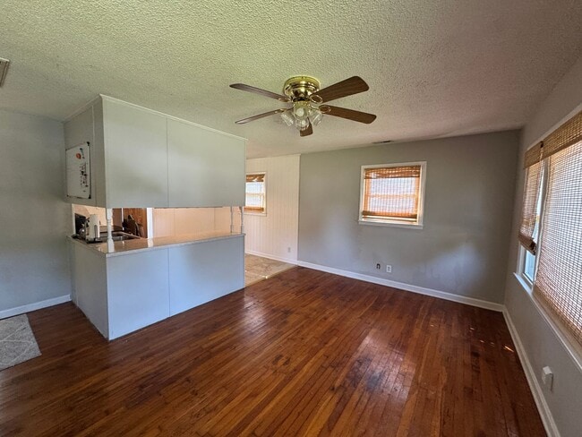 Photo - 805 Furman St