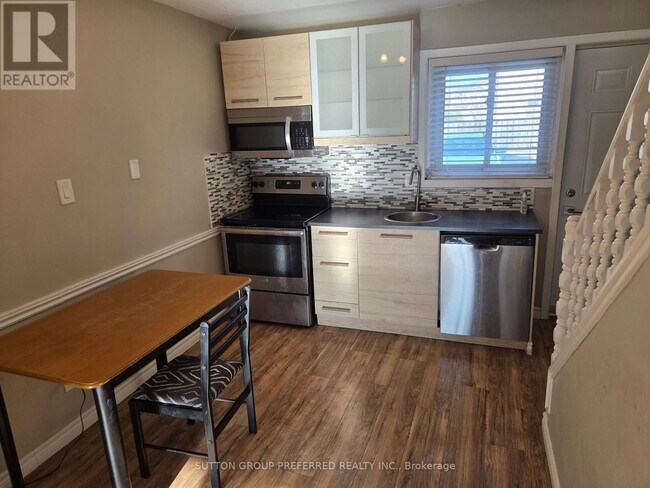 Photo - 1090 Kipps Ln