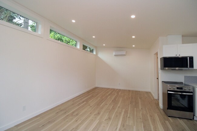 2531 N Farragut St Unidad B