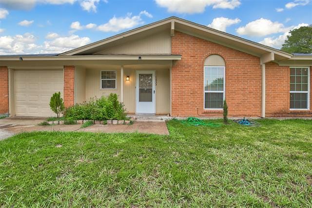 Photo - 1633 Japonica Ln