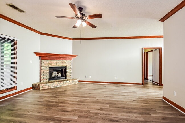 Photo - 7182 Golden Oaks Loop E