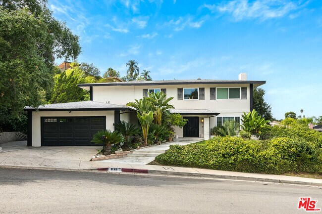 Building Photo - 3643 Ballina Canyon Rd