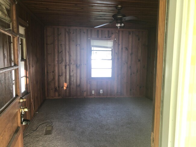 Photo - 117 Realty St