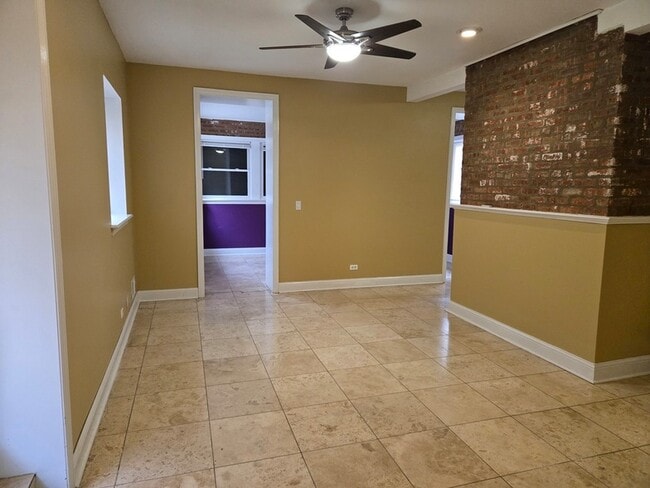 Photo - 5948 S King Dr Unit 1