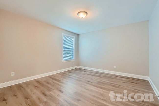 Photo - 162 Blueview Rd