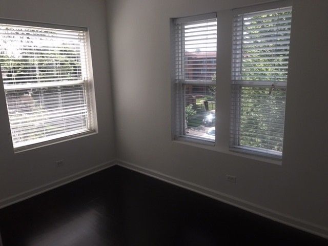 Photo - 3104 W Ainslie St