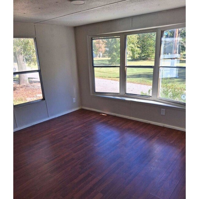 Photo - 2367 Parrott Dr