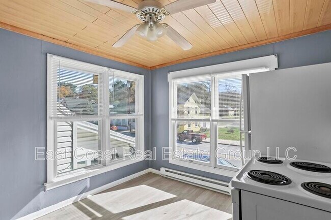 Photo - 15 E Water St