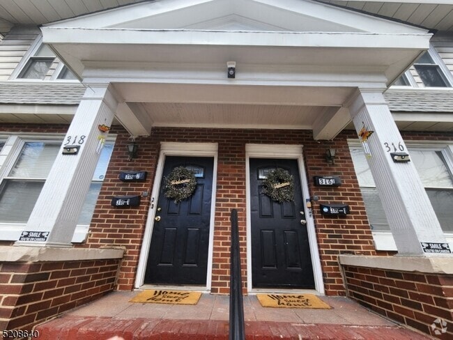 Building Photo - 316 Tremont Ave Rental