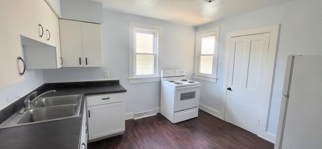 Photo - 1223 Michigan Ave