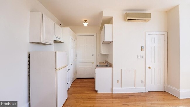Photo - 22 N Main St Unit 2
