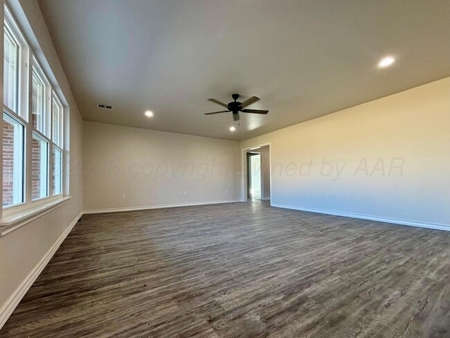 Photo - 2801 Daytona Ave