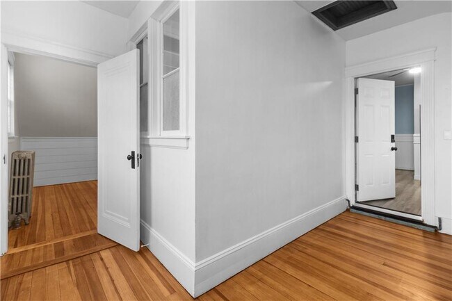 Photo - 334 Jastram St Unit 2