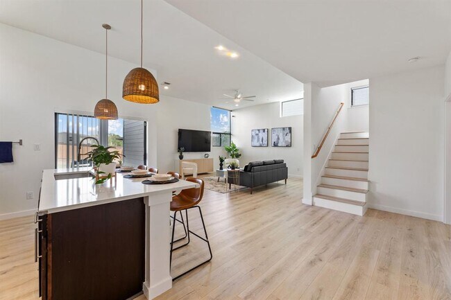 Photo - 5809 Toscana Ave