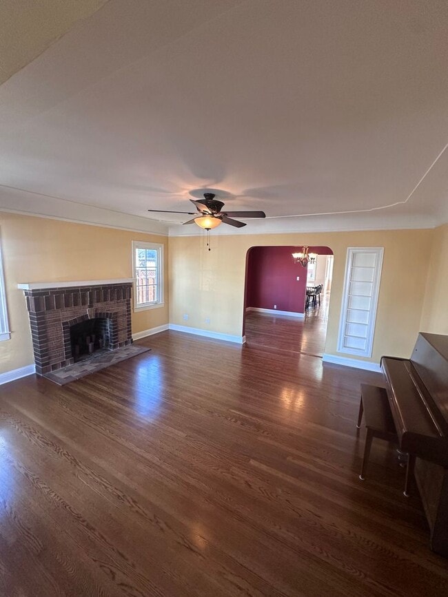 Photo - 115 Aster Rd