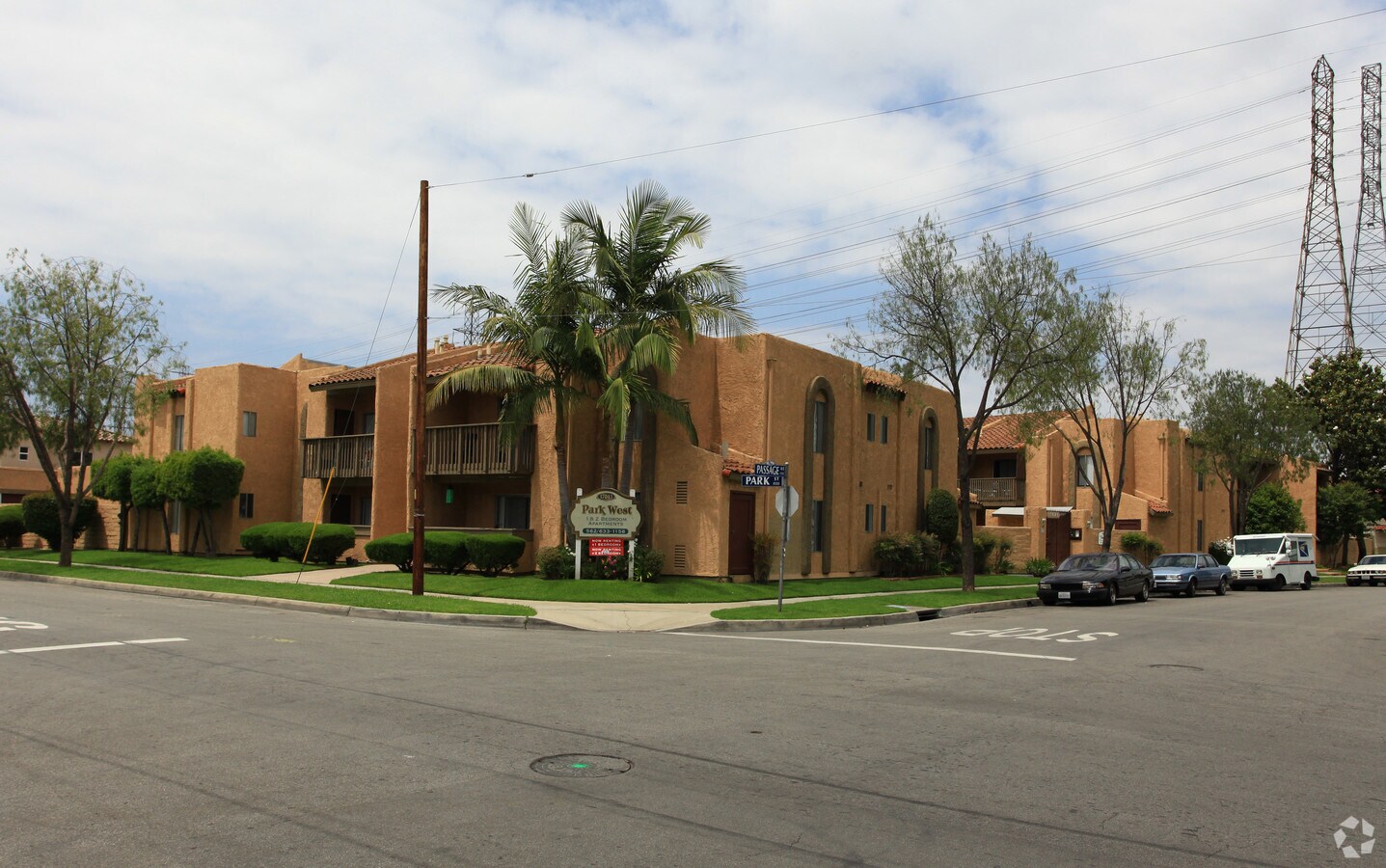 Park West - Park West Apartments