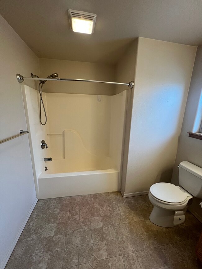 Photo - 803 E Riggs St Unit 2