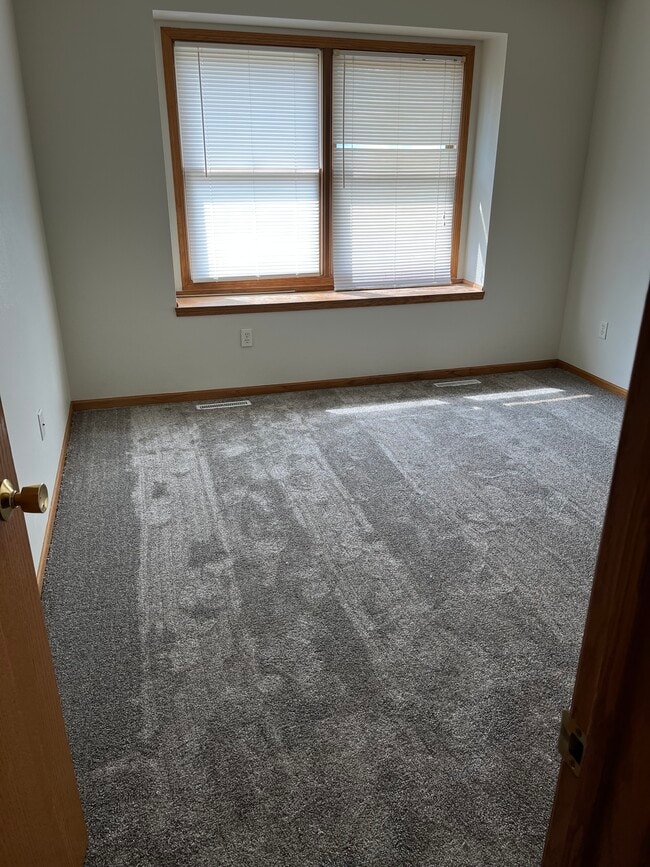 Photo - 2006 Stratford Ct