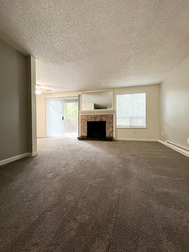 2x1 Large-Living Room