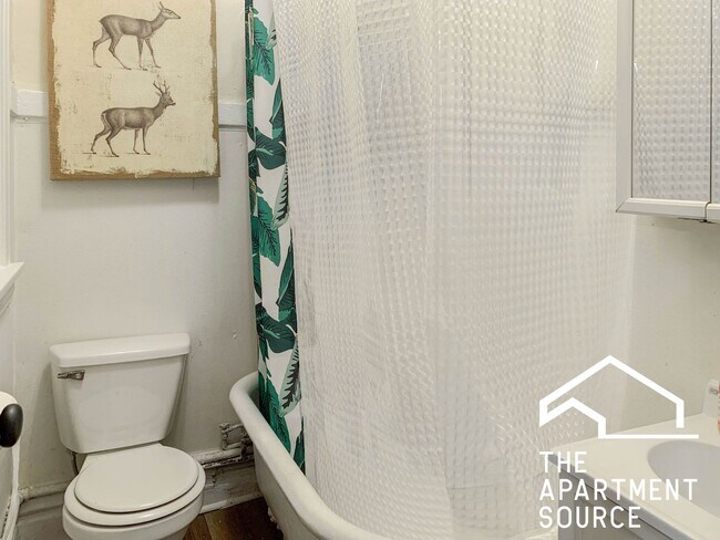 Photo - 3637 N Paulina St Unit 2F