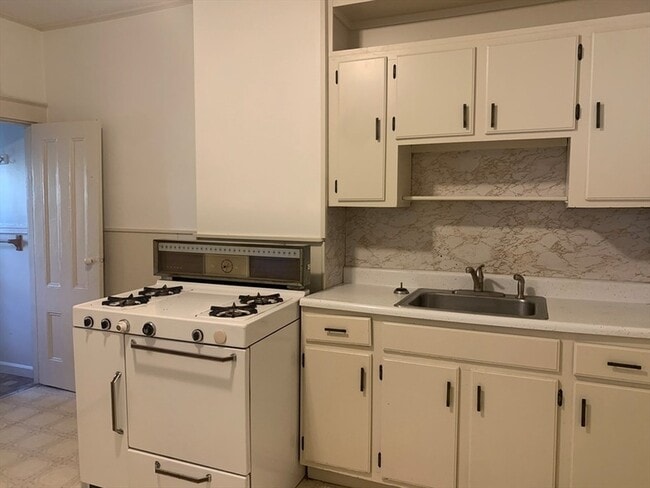 Photo - 107 Rutherford Ave Unit 1