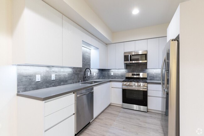 Photo - 5342 Fountain Ave.