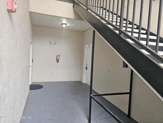 Photo - 6069 Maggies Cir Unit 102