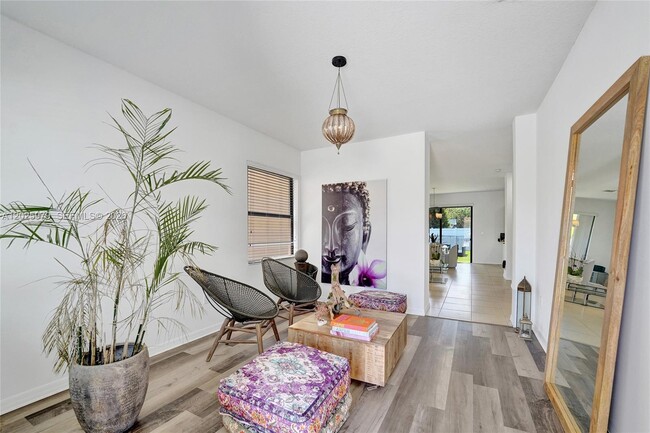 Photo - 650 NE 191st Terrace