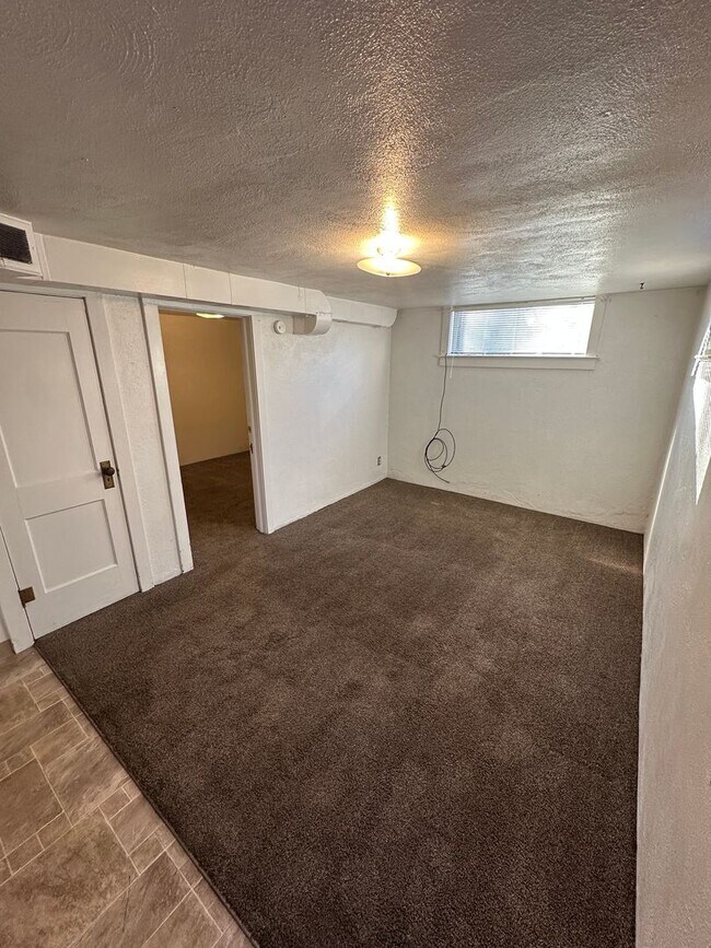 2224 9th Ave Unit BSMT