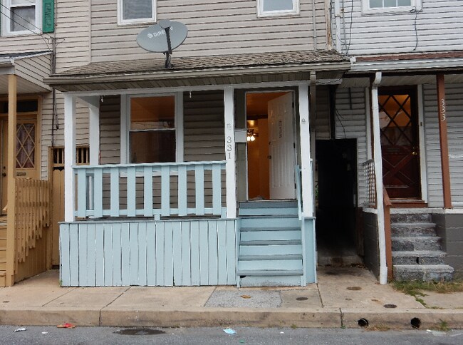 Photo - 331 S 3rd St Townhome