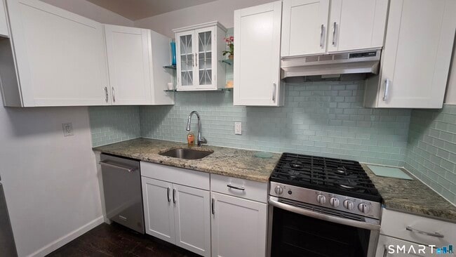 Photo - 444 Bedford St Unit 9P