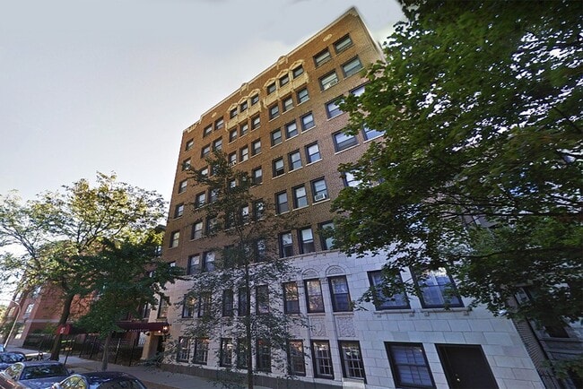 Building Photo - 817 W Lakeside Pl Rental
